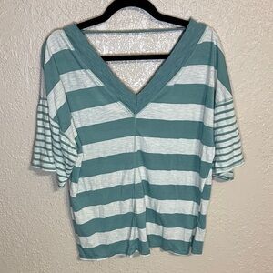 Daytrip Striped V-Neck Tee in Seafoam and White